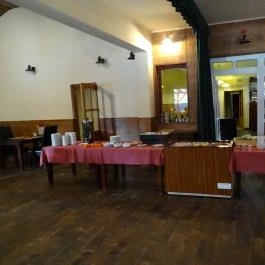 Hungária Panzió Miskolctapolca - Vendéglátás