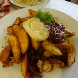 Huszár Étterem, Budapest - Étel/ital