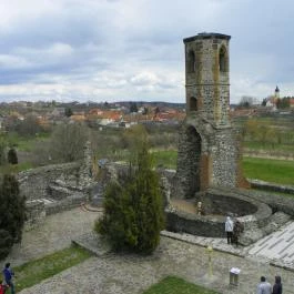 Kisnánai Várrom és Népi Műemlék, Kisnána - 