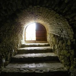 Kisnánai Várrom és Népi Műemlék, Kisnána - 