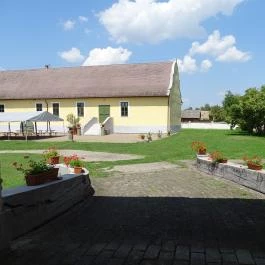 Lónyay-Kastély Tuzsér - Egyéb