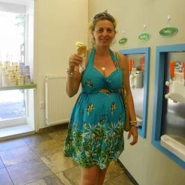 Selfice Önmegvalósító Fagylalt Gyula - Belső