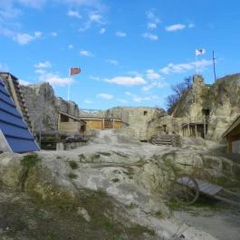 Siroki Vár Sirok - Egyéb