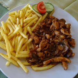 Válicka Vendéglő Bak - Étel/ital