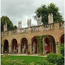 Bory-vár Székesfehérvár - Külső kép