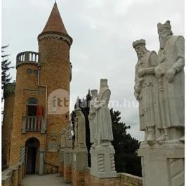 Bory-vár Székesfehérvár - Külső kép