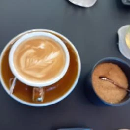 Újváros Bisztró Szarvas - Étel/ital