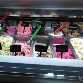 Virág Cukrászda & Kávéház Szeged - Étel/ital