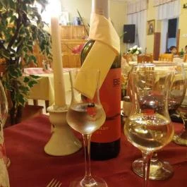 Family Kisvendéglő Gyula - Étel/ital