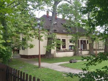 Aszfalt Vendégház Balatonföldvár