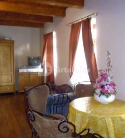 Tornácos Vendégház