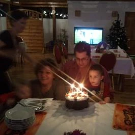 Mesés Shiraz Hotel, Egerszalók - Vendéglátás