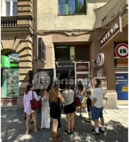 Manu Coffee Stand - Mester utca