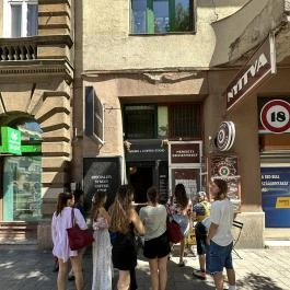 Manu Coffee Stand - Mester utca Budapest - Külső kép