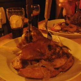 Kaltenberg Sörház & Étterem, Budapest - Étel/ital