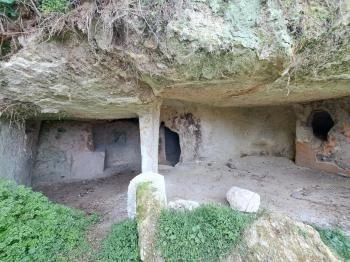 Barlanglakások Tibolddaróc