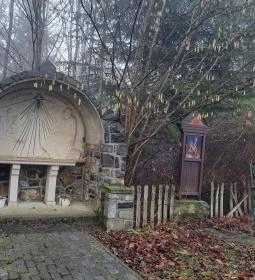 Béke királynéja templom és Mária kápolna