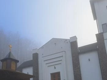 Béke királynéja templom és Mária kápolna Mátraszentimre