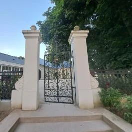 Benczúr-kúria Szécsény - Egyéb