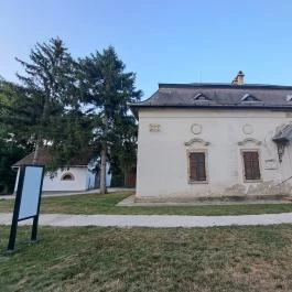 Benczúr-kúria Szécsény - Egyéb