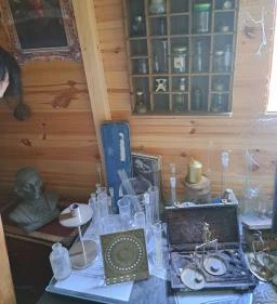 Boszorkánymúzeum és Boszorkánybazár