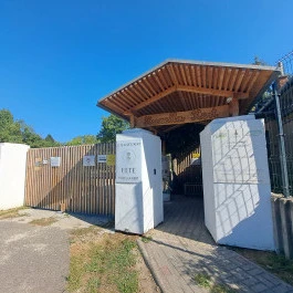 ELTE Huzella-kert, Göd - Külső kép