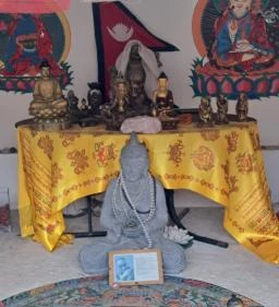 Gyógyító Buddha Sztúpa