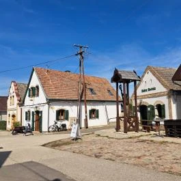 Hajósi pincefalu Hajós - Egyéb