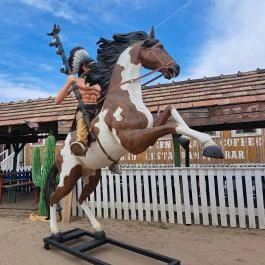 Henryx Western City Császár - Külső kép