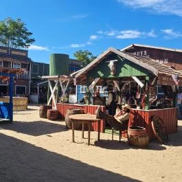 Henryx Western City Császár - Külső kép