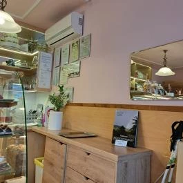 Hilda Cukrászda, Pilisszentkereszt - Egyéb