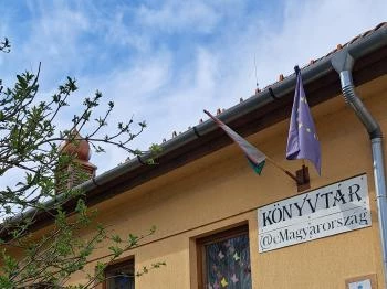 Kartali Könyvtár Kartal