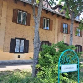 Kós Károly tér, Budapest - Egyéb