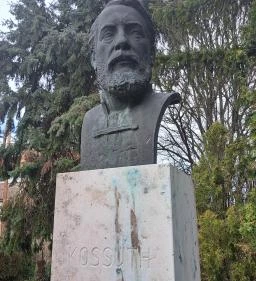 63. legjobb látnivaló: Kossuth Lajos szobra