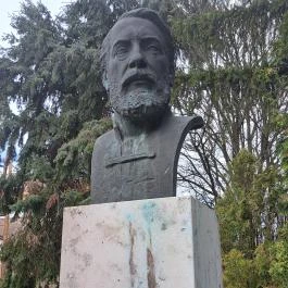 Kossuth Lajos szobra Tibolddaróc - Egyéb