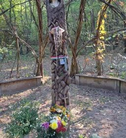 Lourdesi barlang - Gyümölcsoltó Boldogasszony pihenőhely