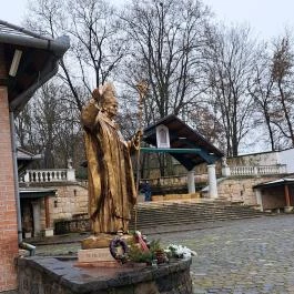 Máriabesnyői Nagyboldogasszony Bazilika Gödöllő - Egyéb