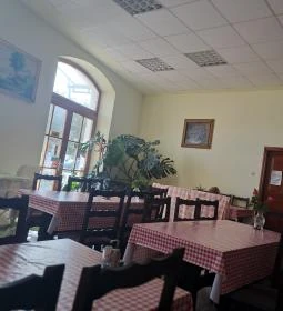 Morzsázó Önkiszolgáló Étterem 