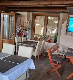 Platán Gyorsétkezde