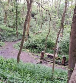 Segítő Szűz forrás & kegyhely