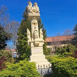 Szentháromság-szobor Tápiógyörgye - Egyéb