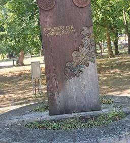 Szirmay-Waldbott Kastély 