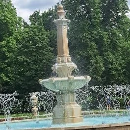 Szmrecsányi Lajos Érsekkert, Eger - Külső kép