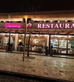 Taverna Étterem és Vendégház