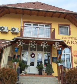 Tengerszem Panzió étterme