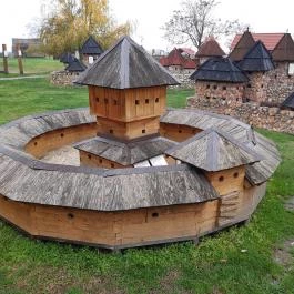 Várpark és Skanzen Dinnyés - Egyéb