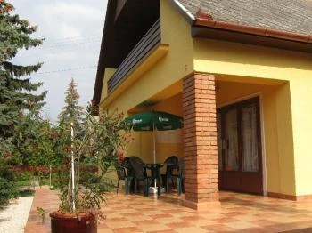 Peti Apartman Balatonboglár