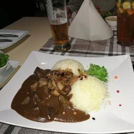 Csokonai Söröző & Étterem, Debrecen - Étel/ital