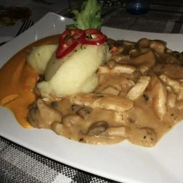 Csokonai Söröző & Étterem, Debrecen - Étel/ital