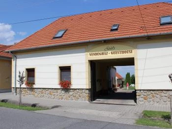 Szűts Panzió Fertőrákos